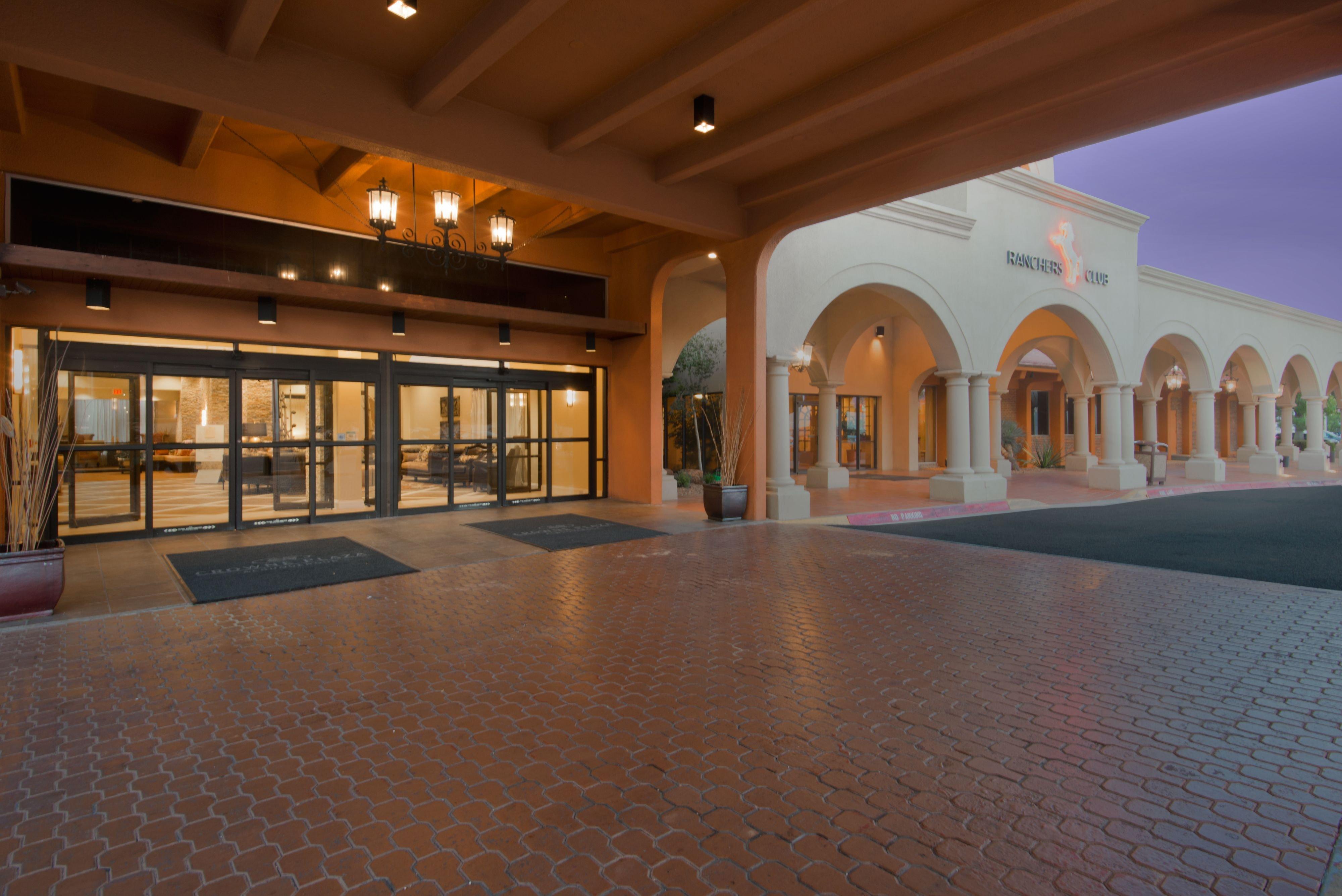 Albuquerque Crowne Plaza By Ihg Hotel Exterior photo