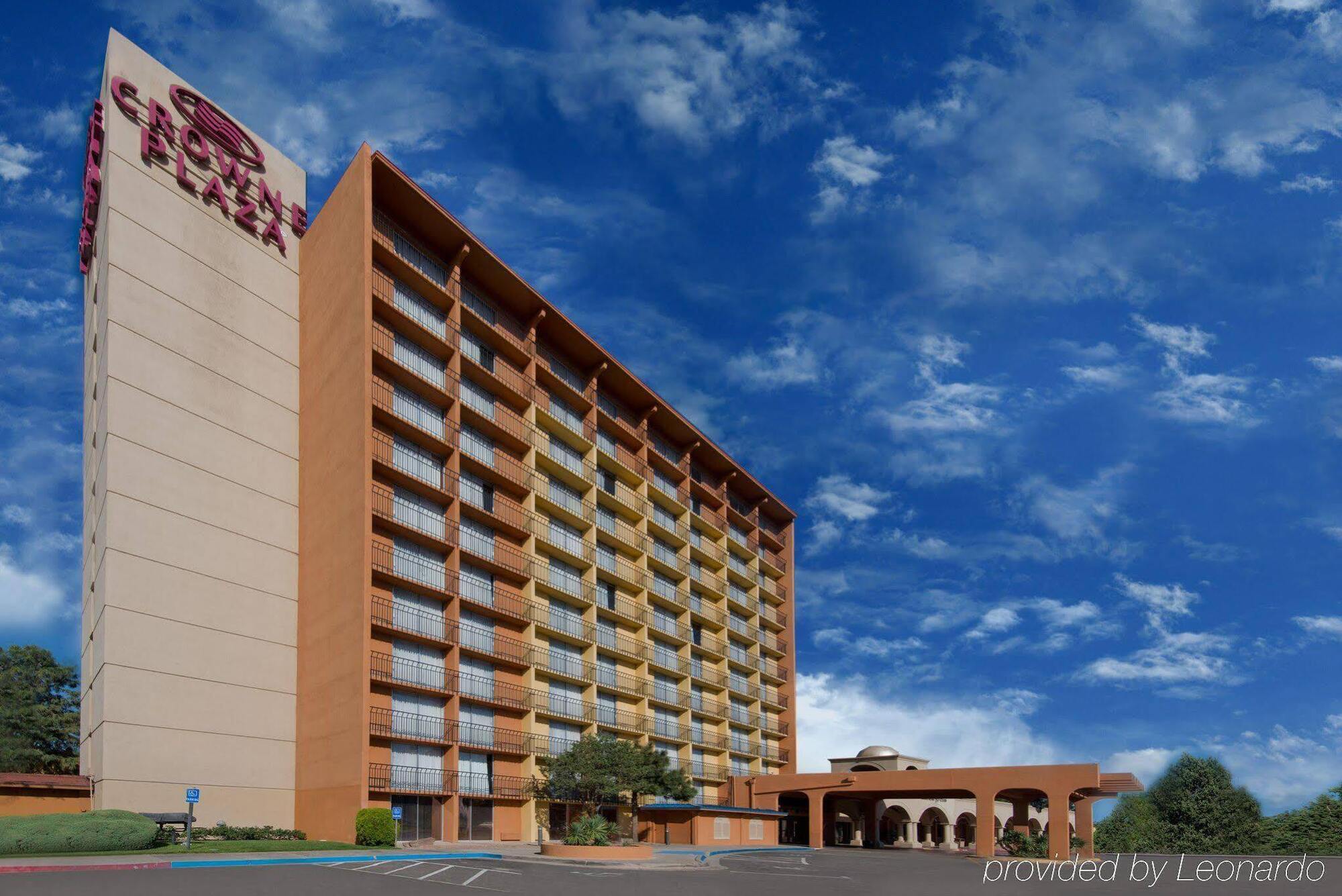 Albuquerque Crowne Plaza By Ihg Hotel Exterior photo