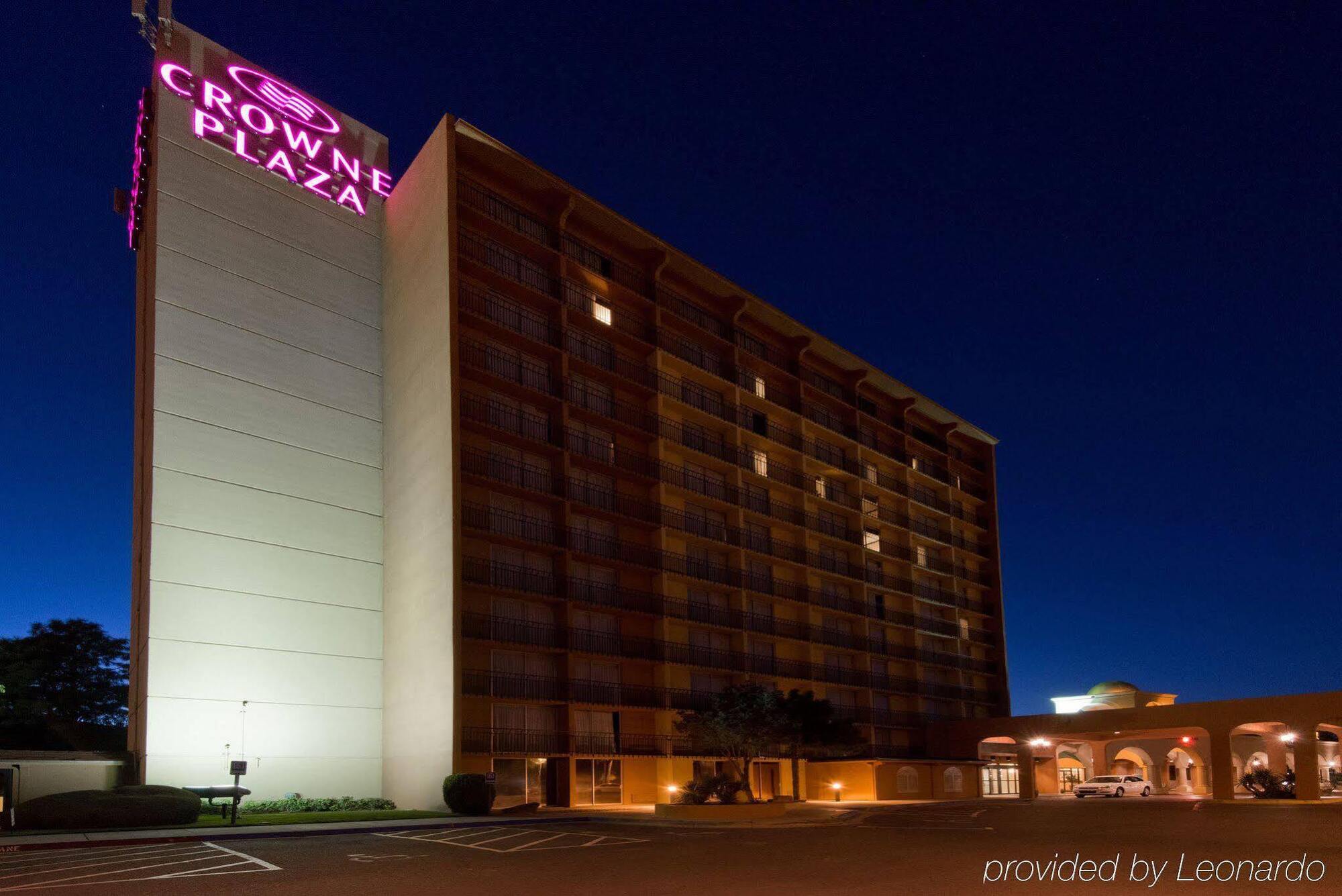 Albuquerque Crowne Plaza By Ihg Hotel Exterior photo
